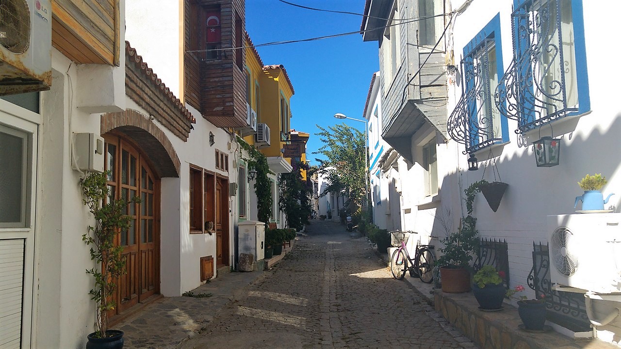 Bozcaada Sokaklariı